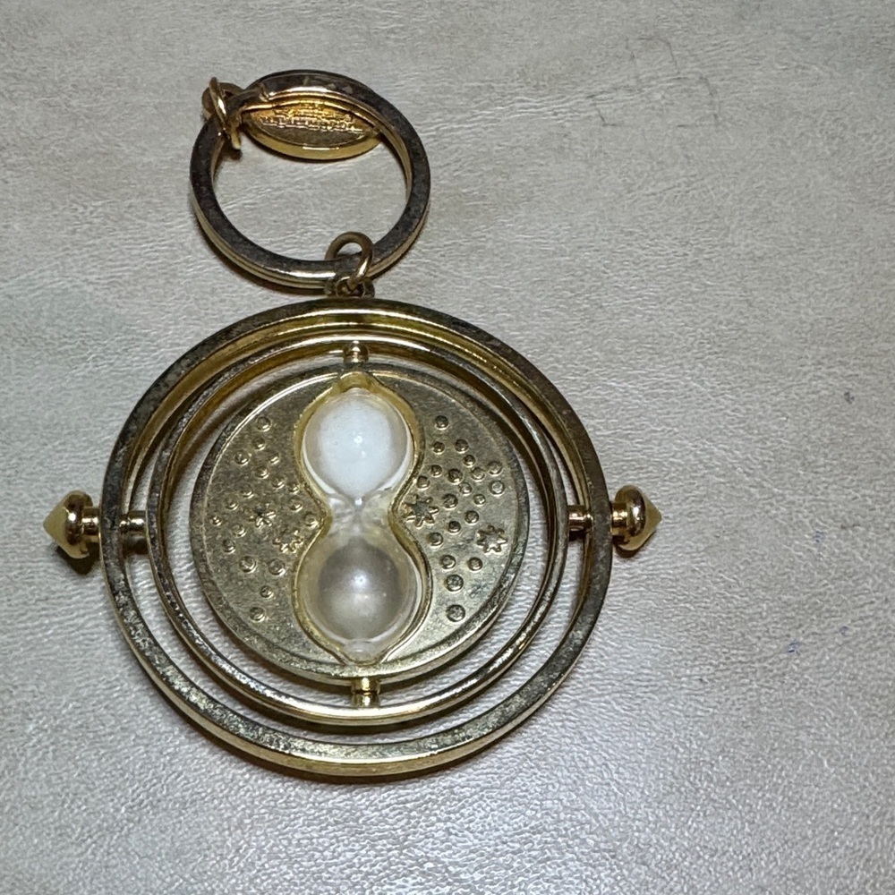 Harry Potter Time Turner Keychain 2.25"